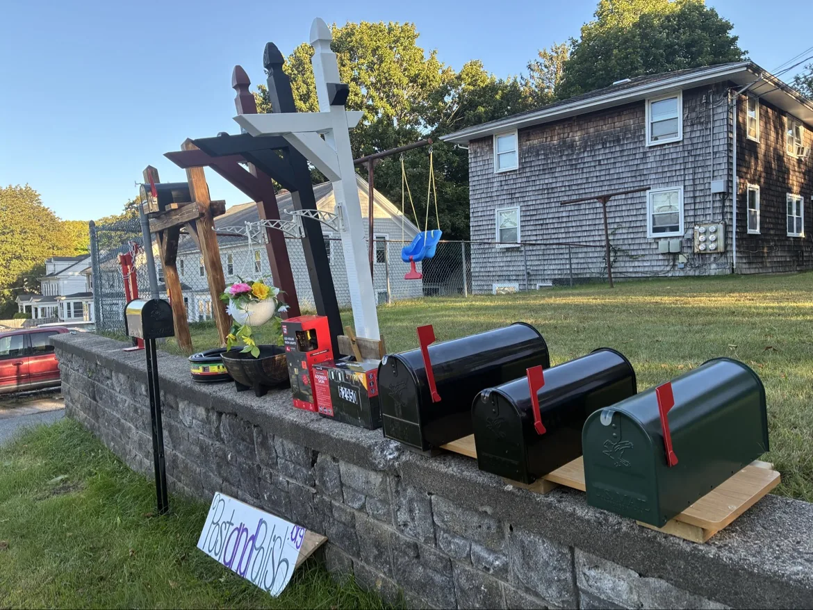Post and Polish display with finished posts and mailboxes